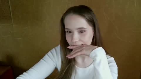 Snapshot of ameliaa333 chatting on 05-11-26, 02:45 Amelia online show from 05-11-26, 02:45