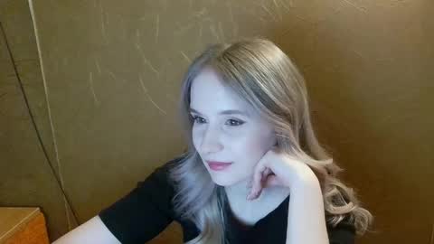 Snapshot of ameliaa333 chatting on 05-16-26, 07:01 Amelia online show from 05-16-26, 07:01