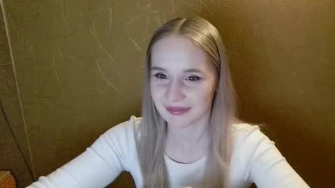 Snapshot of ameliaa333 chatting on 05-19-26, 06:25 Amelia online show from 05-19-26, 06:25