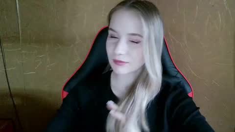 Snapshot of ameliaa333 chatting on 05-28-26, 03:04 Amelia online show from 05-28-26, 03:04