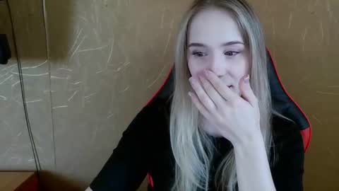 Amelia  online show from 07-30-26, 10:03