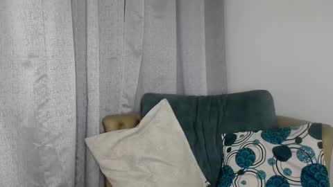 Amalia Castro online show from 10-31-25, 08:26