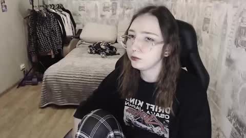 Amelia online show from 12-06-24, 02:06