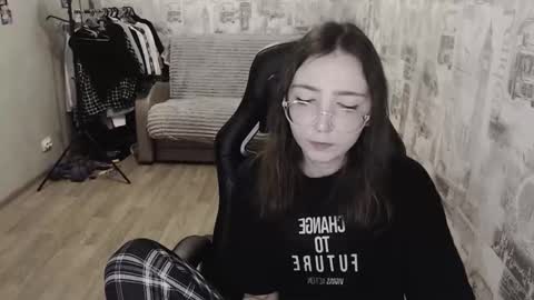 Amelia online show from 12-13-24, 12:50