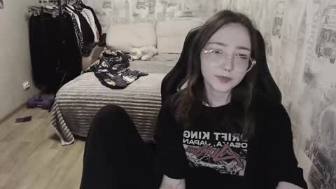 Amelia online show from 12-23-24, 03:44