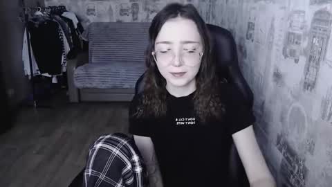 Amelia online show from 01-05-25, 11:37