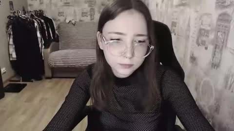 Amelia online show from 02-06-25, 06:13