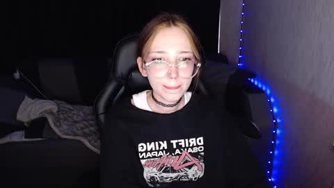 Amelia online show from 10-12-25, 09:08