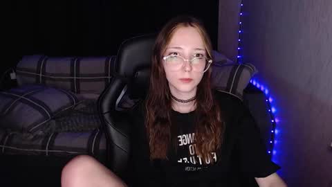 Amelia online show from 10-12-25, 09:14