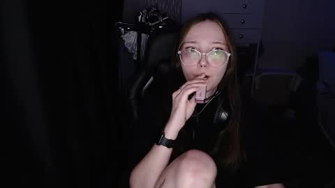 Amelia online show from 12-14-25, 06:45