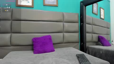 Amelia online show from 12-27-24, 12:34