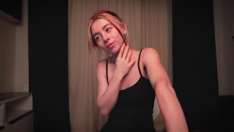 Amelia   online show from 12-14-24, 05:25