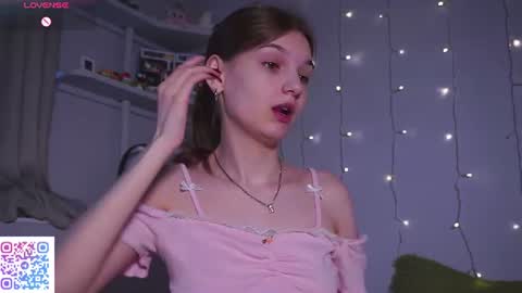 Amelia online show from 07-13-26, 07:44