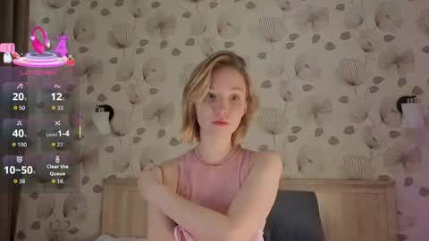 Snapshot of ameliamurrr chatting on 10-12-25, 08:35 Emmy online show from 10-12-25, 08:35