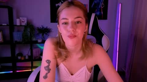 Snapshot of ameliarosaline chatting on 05-28-26, 03:04 ameliarosaline online show from 05-28-26, 03:04