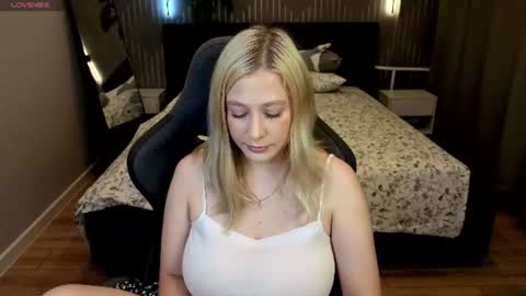 Amelia online show from 07-28-26, 03:21