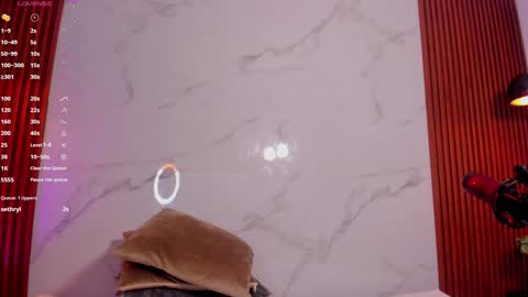 Snapshot of amelie_leigh chatting on 01-18-25, 07:28 Alejandra online show from 01-18-25, 07:28