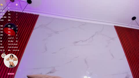 Snapshot of amelie_leigh chatting on 01-27-25, 07:35 Alejandra online show from 01-27-25, 07:35