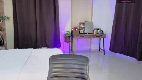 Isabella online show from 05-31-26, 03:15