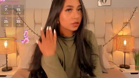 Snapshot of ameliebelle_ chatting on 11-16-25, 12:44 Amelie online show from 11-16-25, 12:44