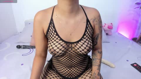 Amelie  online show from 01-16-25, 12:34