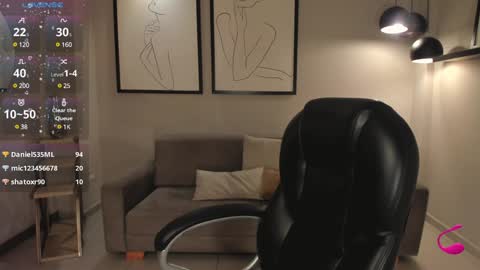 Amelie Graham online show from 12-16-24, 02:16