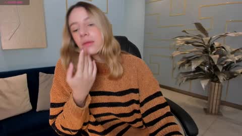 Amelie Graham online show from 12-27-24, 11:06