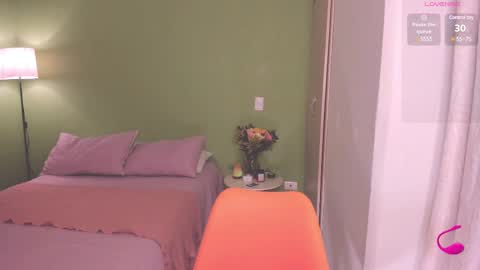 Amelie Graham online show from 02-10-25, 11:04