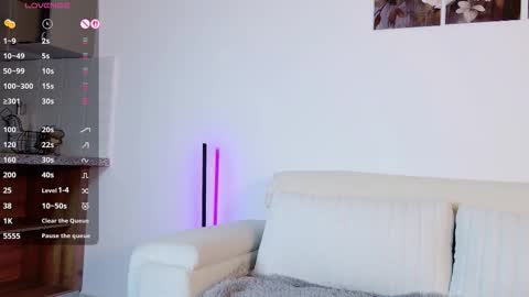 Snapshot of amelietarson chatting on 11-26-25, 07:26 Victoria online show from 11-26-25, 07:26