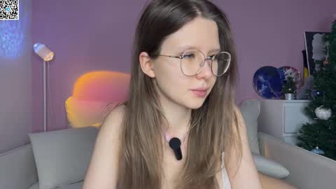 Snapshot of ameliia_castro chatting on 12-22-25, 06:32 Ameliia castro online show from 12-22-25, 06:32