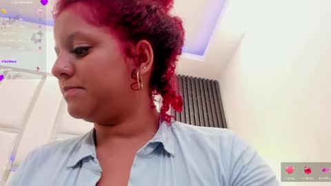 ameliia_jones_ online show from 05-13-26, 02:58