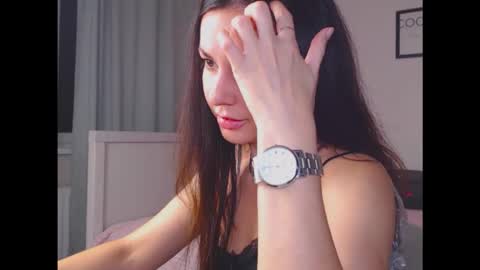 amelinamersi online show from 09-08-25, 05:01