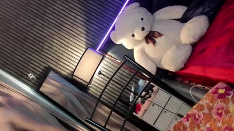 Snapshot of amelinckx chatting on 01-07-25, 06:48 amelinckx online show from 01-07-25, 06:48