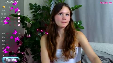 AmeliRoyse online show from 10-15-25, 05:13