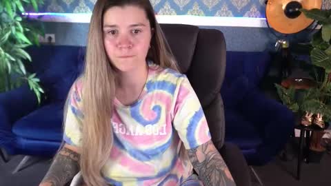 Snapshot of amellymillyy chatting on 11-16-25, 07:52 amellymillyy online show from 11-16-25, 07:52