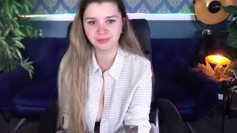 Snapshot of amellymillyy chatting on 12-03-25, 08:07 amellymillyy online show from 12-03-25, 08:07