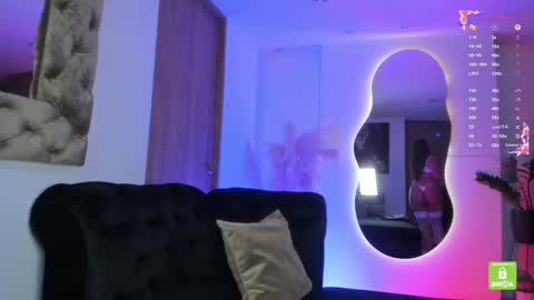 Snapshot of amelyamann chatting on 09-11-25, 01:55 online show from 09-11-25, 01:55