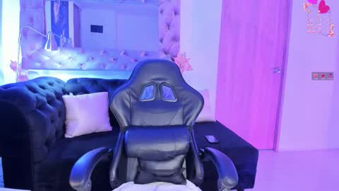          online show from 03-19-26, 01:04