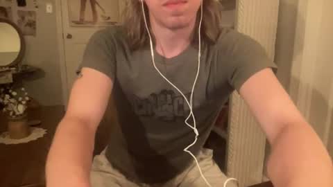 Snapshot of americanclown chatting on 05-26-26, 05:03 americanclown online show from 05-26-26, 05:03