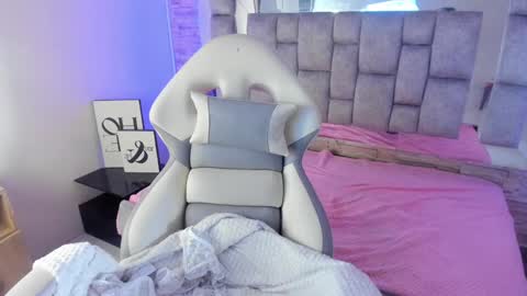 Snapshot of ametrix_ chatting on 02-01-25, 10:02 online show from 02-01-25, 10:02