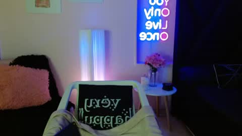 ami_smith online show from 07-15-26, 09:09