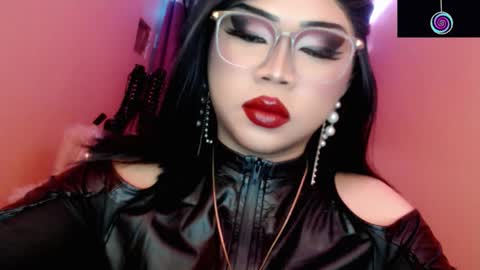 Queen Mireska online show from 03-09-26, 04:55