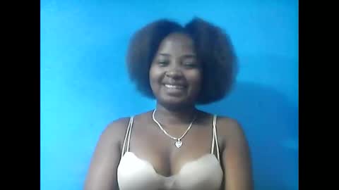 amielle_01 online show from 05-18-26, 09:31