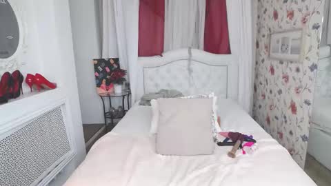 Ami online show from 11-20-25, 06:24