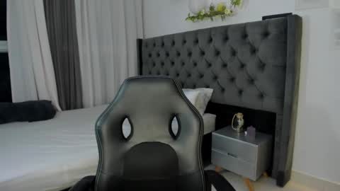 Amira sweet online show from 09-10-25, 06:24