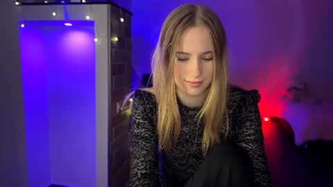 Amily online show from 07-16-26, 05:41