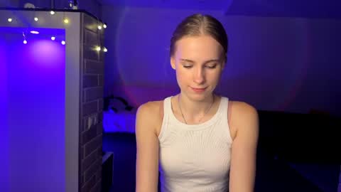 Amily online show from 07-19-26, 06:55