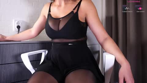 Amina Next stream 161124 in 1800  UTC3 online show from 02-13-26, 05:47