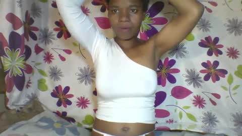 aminah01 online show from 04-05-26, 06:21