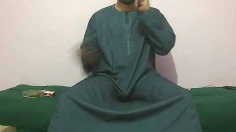 Snapshot of amir_elaraby chatting on 09-29-25, 10:03 Amir online show from 09-29-25, 10:03